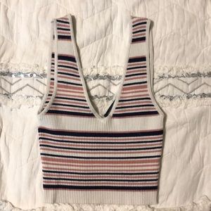 KENDALL & KYLIE CROP TOP